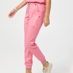 MEDICLO WOMEN'S SCRUB SET - NWOT